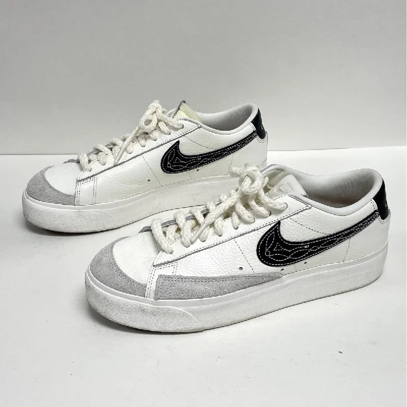 Nike Blazer Low Sneakers Women's Size 11 Women's Vintage Suit