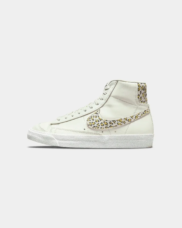 Nike Women's Blazer Mid '77 SE Sail/Leopard Women's Premium Blazer