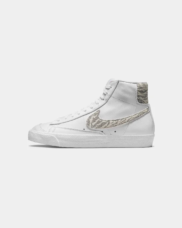 Nike Women's Blazer Mid '77 SE White/Summit White Plus Size Women's Coat